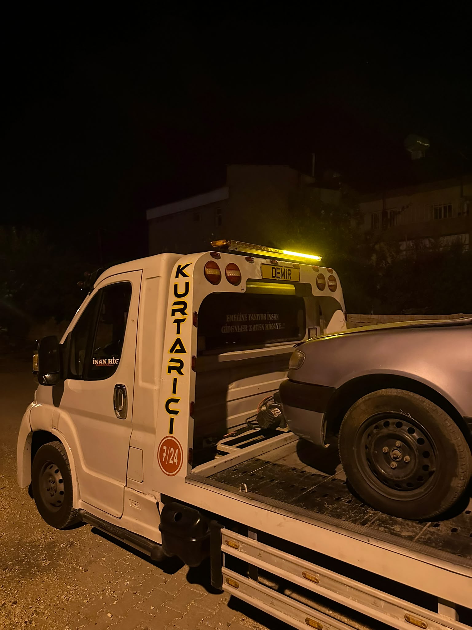 Demir Oto Kurtarma yol yardım çalışması